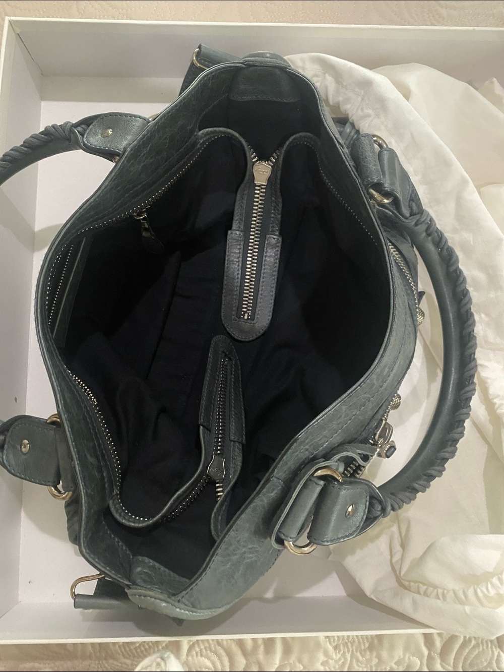 Balenciaga Giant City 21
Anthracite Silver SHW - Picture 16 of 16